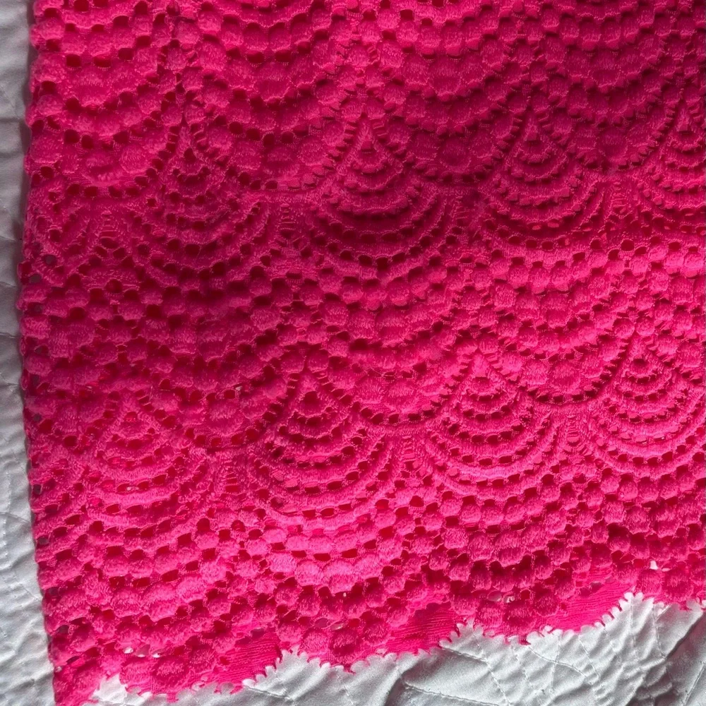 LillyPulitzer Jade hot pink off the shoulder women’s dress. - Picture 2 of 5